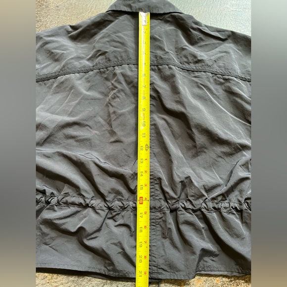 Athleta Acadia black lightweight travel work rain jacket. Snap closure. Medium - Picture 16 of 16